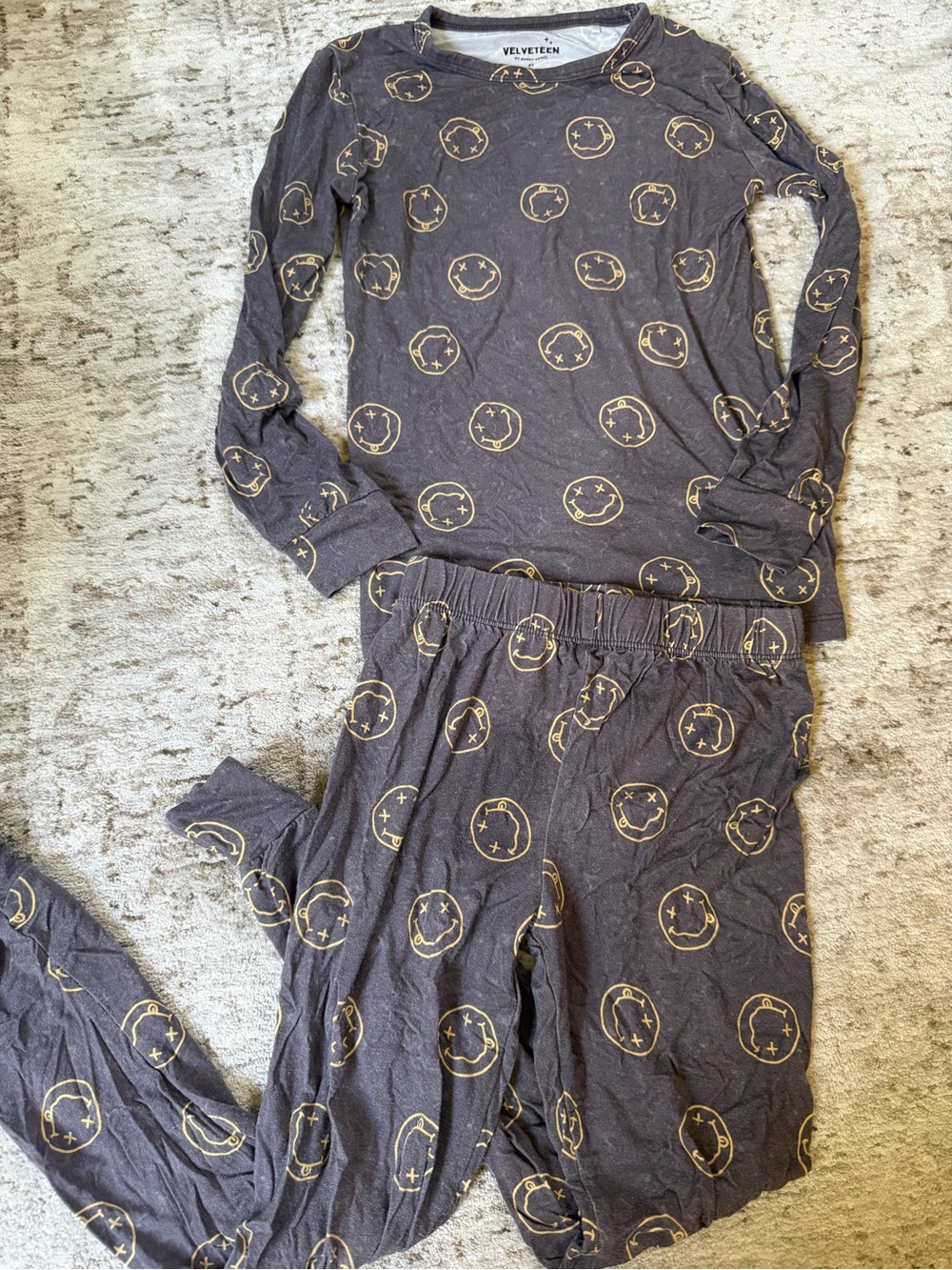 6Y - Velveteen Bunny Knots Kids Gray Pajama Set with Gold Smiley Bamboo